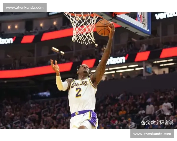 湖人对阵太阳视频直播焦点战詹杜对决引爆全场季后赛级别巅峰较量不容错过